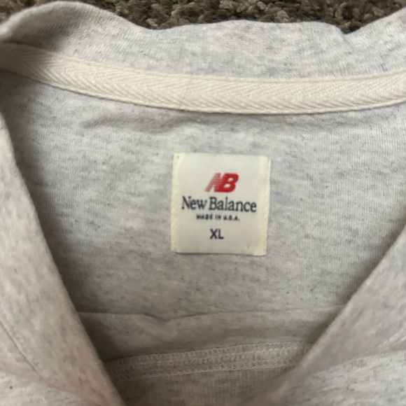New Balance Gray Long Sleeve Men's Shirt Made In USA XL used - Picture 2 of 3